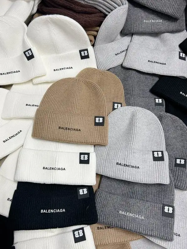 Balenciaga Hat dx08